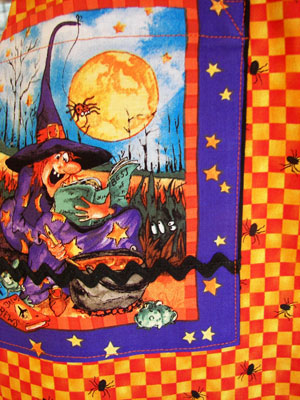 Halloween apron pocket with witches