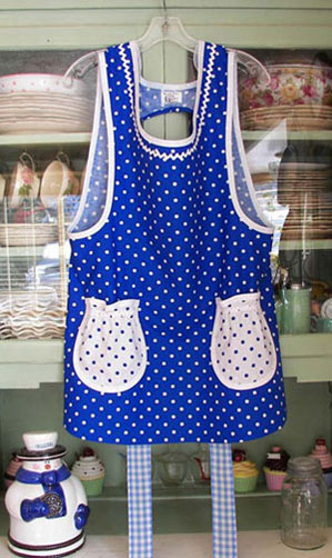 grandma blue polka dots with white polka dot pockets