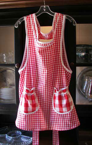 Grandma apron in red gingham