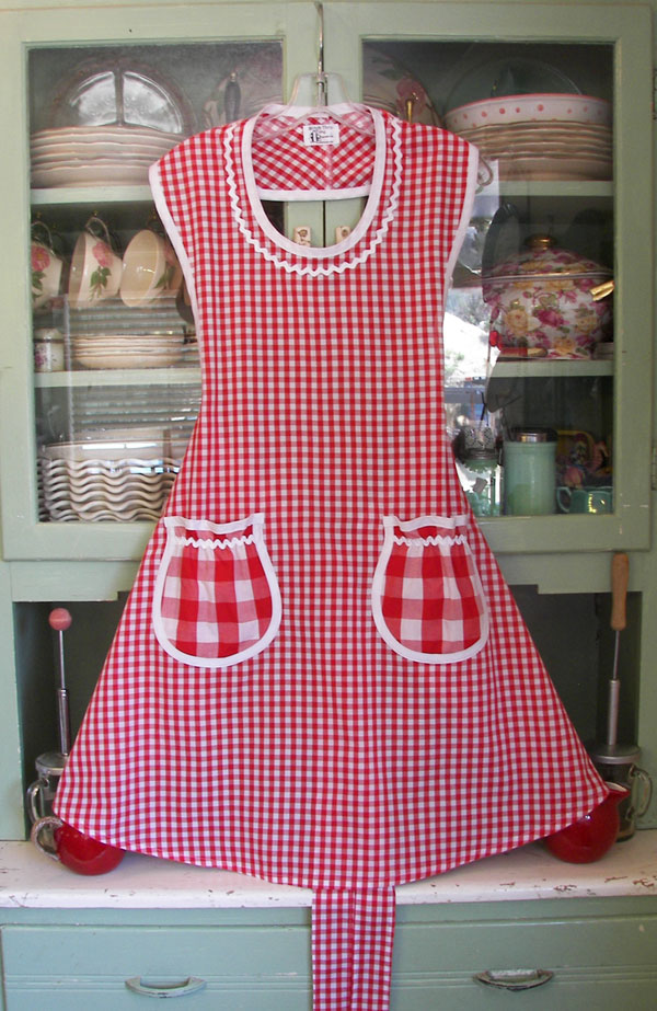 Rose Apron Red Gingham, click to go back to Rose aprons